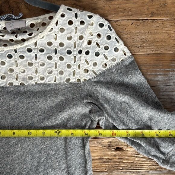 Anthropologie Mixed Media Eyelet Top - xs - Picture 7 of 8